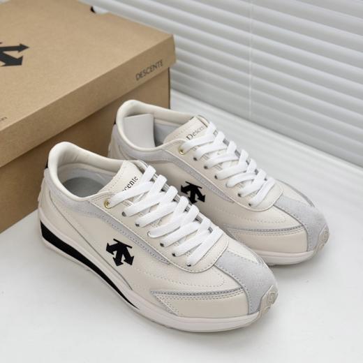 点此购买 迪桑特高尔夫系列CHRON RACER男女款头层皮面运动休闲鞋 98 308022 商品图2