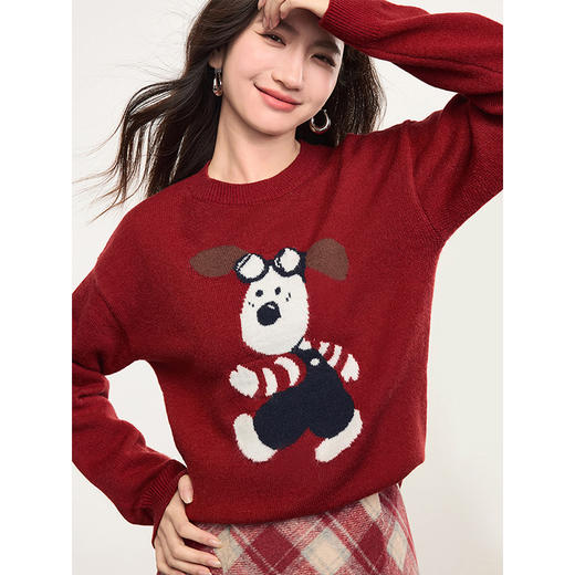 【专属特价】熙世界卡通小狗圆领毛衣2025春秋新款时尚减龄氛围感红色针织衫 商品图4