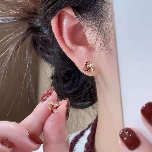 雀说银针红色三角环绕耳钉女小众设计感闪钻耳环时尚气质耳饰高级小巧AL1116 商品图0