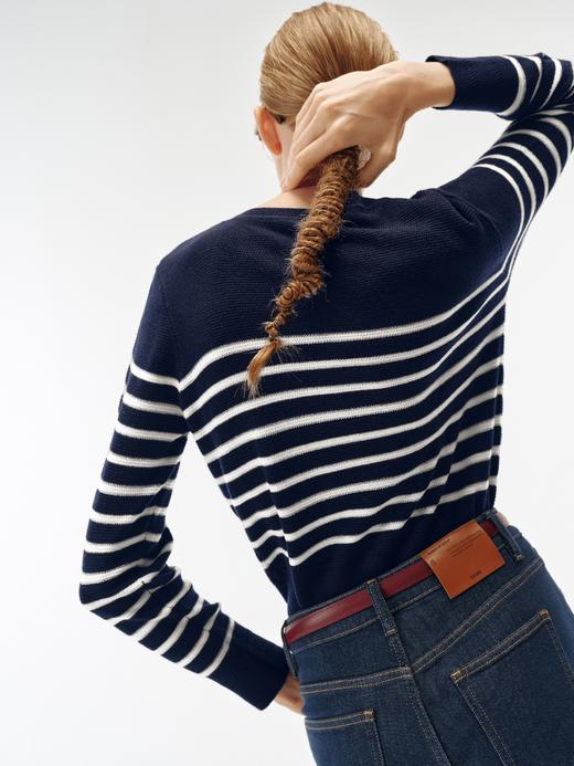 【商场同款】伊芙丽春秋套头毛衫1F9132211 商品图3