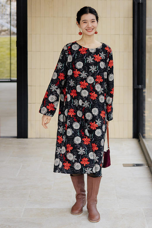 绽放旅行女装006朵/双层复合纯棉印花圆领正常肩长袖中长款连衣裙 商品图5