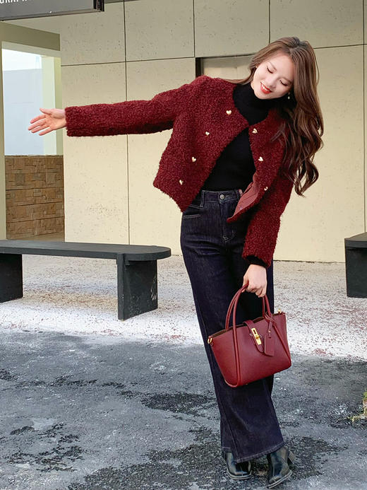 【百图lulu定制】【贺岁羊羔毛外套】仿羊羔毛 麂皮内里 复古喜庆 温暖可人 短外套 商品图4