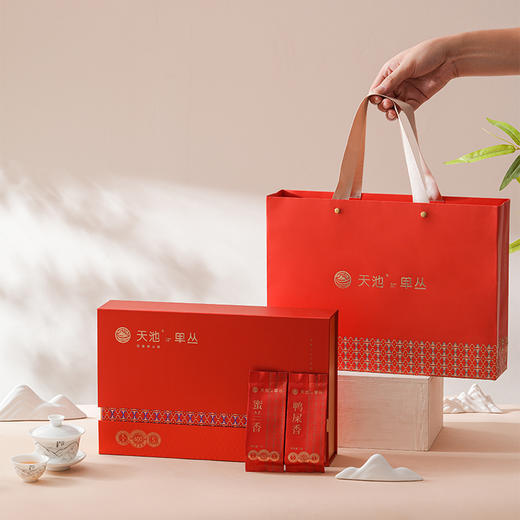 天池丨春山如黛礼盒 鸭屎香7g*12泡+蜜兰香7g*12泡 168g 礼盒装 配手提袋 商品图0