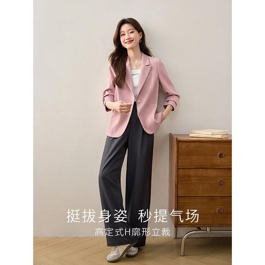 【春夏新品】熙世界一粒扣粉色西装外套2025年春季新款设计感通勤修身小西服 商品图2