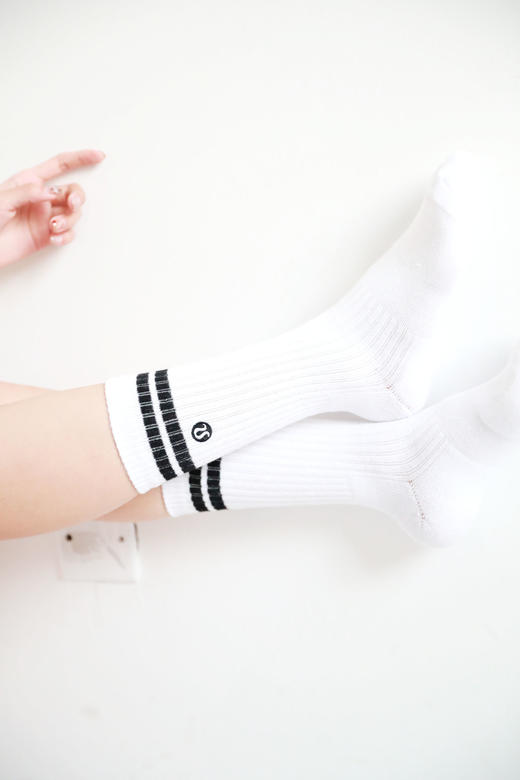 大毛巾底+足弓软支撑。一卡含三双の户外瑜伽缓震中筒袜子C010760 商品图12