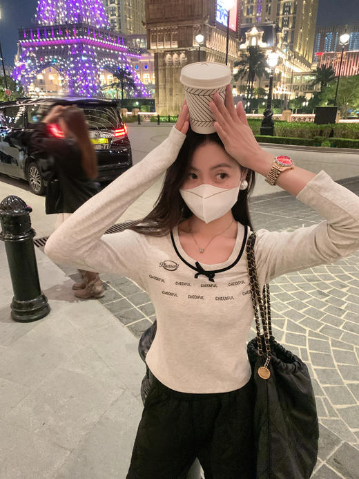 <曾小咸推荐>新品现货秒杀！卖完下架不再补 ！微信粉丝打折价！！蝴蝶结灰色字母短款T恤 日常119.99/件 立减60 秒杀59.99/件！！ 商品图5