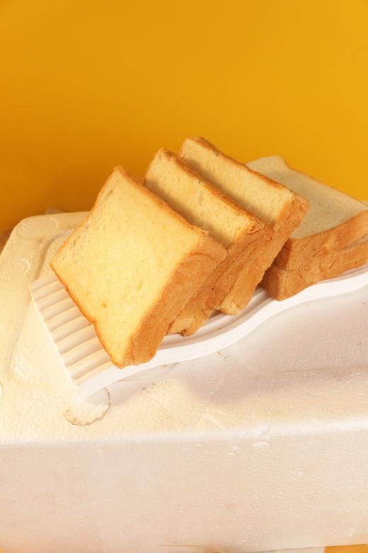 //【天鲜萌0添加黄油厚切吐司 】高品质原料，安全新鲜0添加 ✅精心调配牛奶和奶粉的比例，鲜牛奶添加量≥25% ✅鲜奶和面，还添加脱脂奶粉，奶香更浓郁 ✅进口安佳黄油添加量≥15% 商品图8