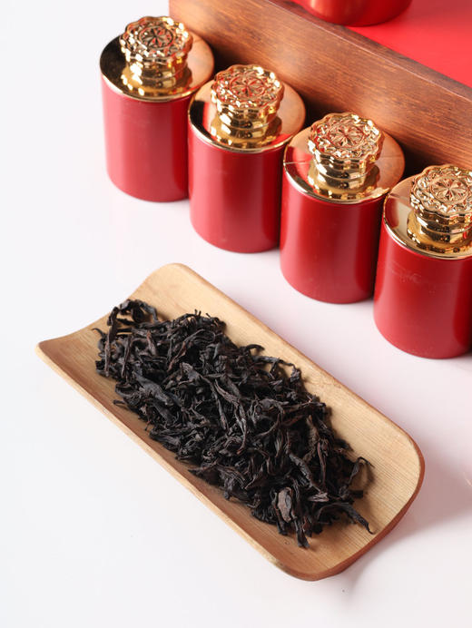武夷岩茶的当家花旦【 无俩 水仙】传承经典制作工艺，历经多道工序精准把控 传承经典12小罐红色礼盒装+手提袋 商品图7