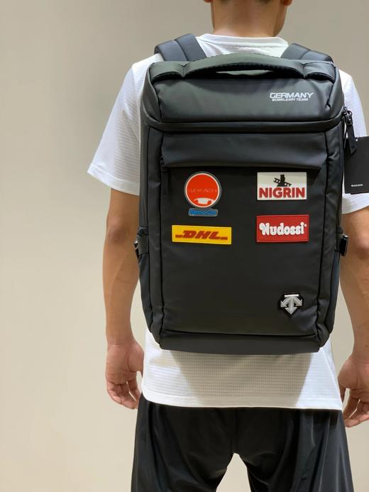 点此购买 迪桑特男女款双肩大背包 qk 308070 商品图1