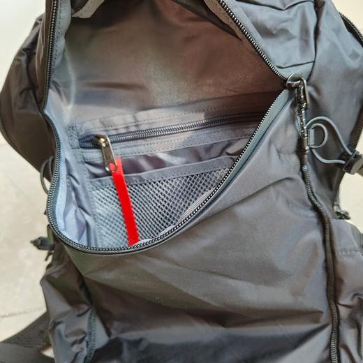 点此购买 科隆男女款运动休闲背包书包 qk 308073 商品图7