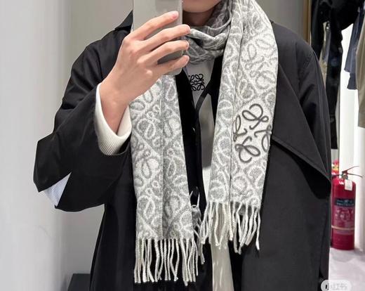 罗意威羊毛羊绒混纺经典植绒立体logo围巾 ，男女均可 软软糯糯 商品图6