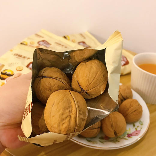香酥烤核桃礼盒 蜂蜜红枣味/海盐风味 商品图4