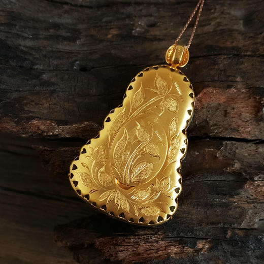 【天然正品】AU750收藏级黄金镶钻镶天然冰种黄翡翡翠观音（吉祥如意、事业有成）吊坠项链58*34.2*7.8mm（皆取最大值）中性现售价：10800！080125AH22 商品图6