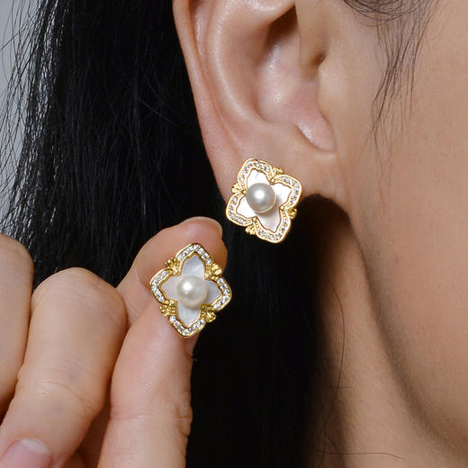 【国庆72小时发】Manreya玛芮雅 珍珠耳夹/耳钉 礼盒  | 淡水珍珠 高质感设计 礼盒礼袋包装 送礼不出错 商品图5