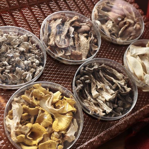 【新春山珍干货礼盒】精选多种珍品 汇聚自然精华 三款礼盒 满足不同心意 菌菇礼盒 3种规格任选 商品图2