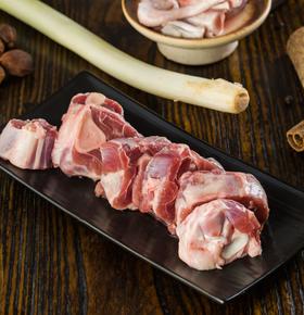 呼伦贝尔散养小羔羊小腿