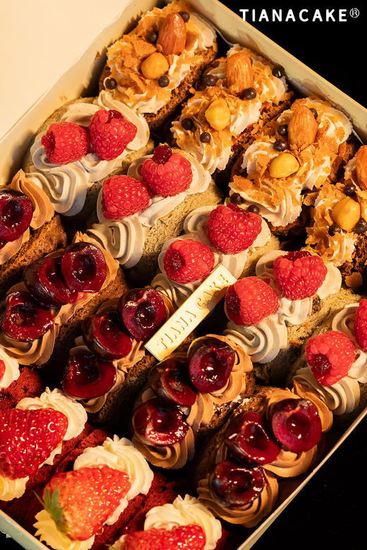 #𝗡𝗲𝘄四拼煎蛋卷（草莓椰子糖｜车厘子丝滑巧克力｜覆盆子黑马｜脆脆蒙布朗） 商品图3