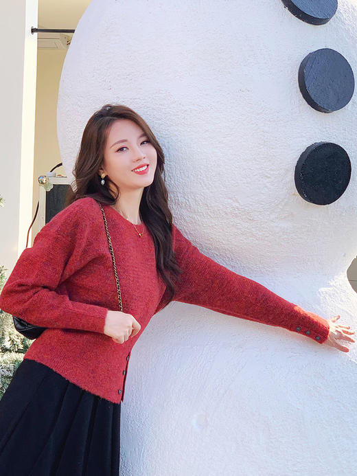 【百图lulu定制】【斜扣花纱毛衣】 复古花纱纱线   斜开扣  软软糯慵懒毛衣 商品图5