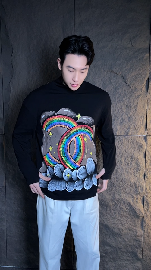 T1674秋冬季新款休闲百搭休闲小众手绘印花图案长袖T恤打底上衣