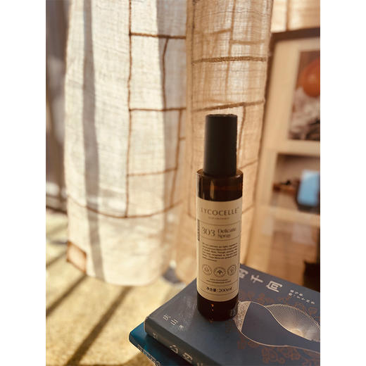 【活动商品，不退不换】植萃护衣 柔软亢皱 绽家香氛护衣喷雾 快速祛味 持久留香 抑菌除螨 衣物亢静电 商品图4