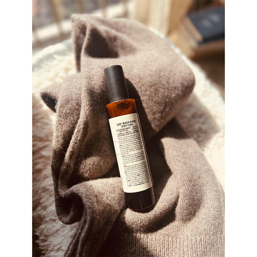 【活动商品，不退不换】植萃护衣 柔软亢皱 绽家香氛护衣喷雾 快速祛味 持久留香 抑菌除螨 衣物亢静电 商品图2