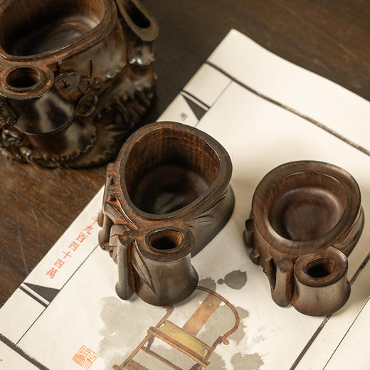 二十世纪 紫檀雕松竹梅岁寒三友双层香盒及香筒摆件 商品图1