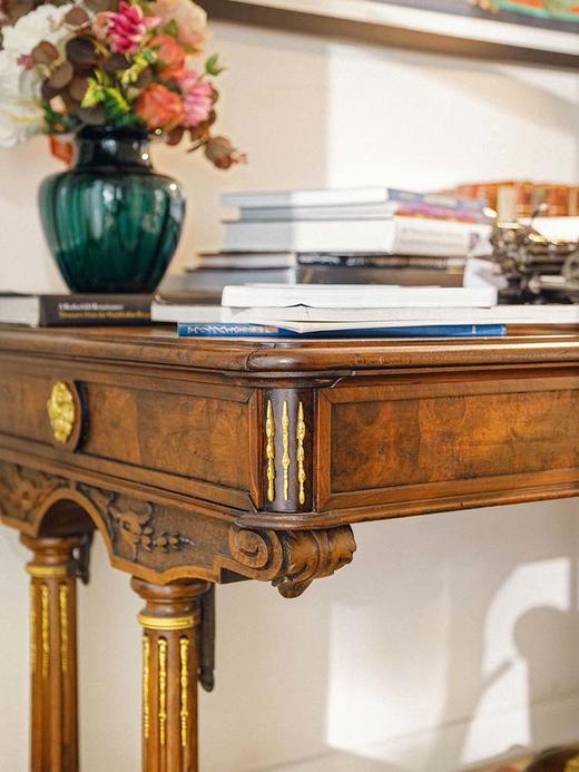 【已售】独角鹿西洋古董 19世纪法国出品帝政风格自然花卉主题铜鎏金精雕装饰硬木长桌 商品图3