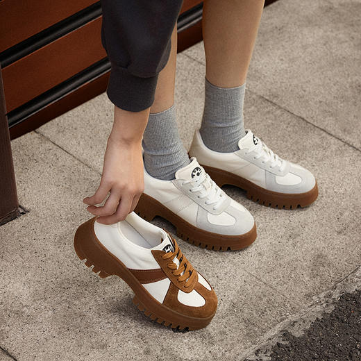 【Chic°主题款】千百度厚底德训鞋女春季时尚休闲运动鞋百搭A24412315 商品图1