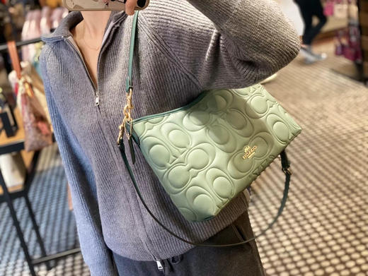 🇺🇸¥1999美国直邮Coach最新款全皮浮雕logo Laurel单肩包，流浪包，薄荷色 商品图8