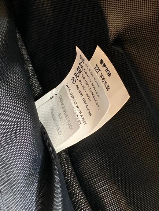 点此购买 迪桑特男女款双肩大背包 qk 308070 商品图8