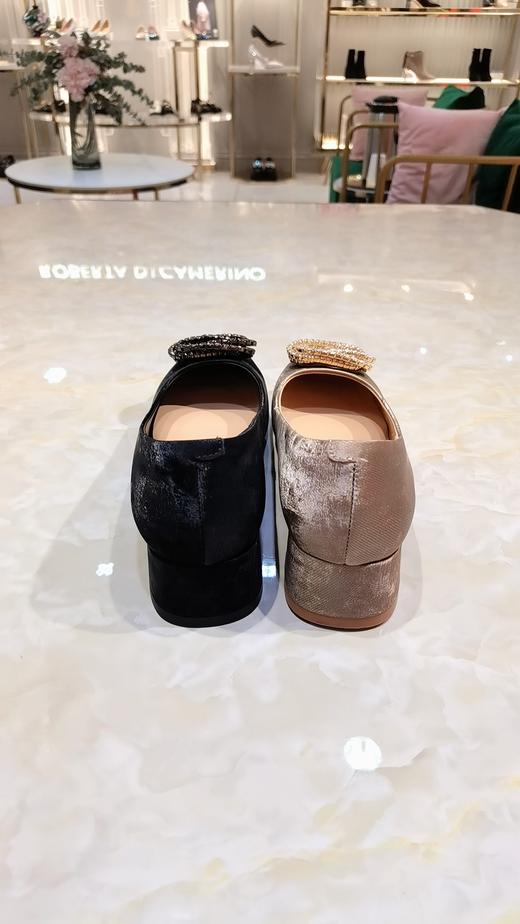 【云粉节】【7折】BF楼诺贝达25年春时尚单鞋RS257613吊牌价2080 商品图1