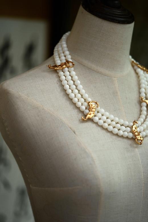 玉化砗磲铜鎏金蝙蝠五福临门三圈项链 商品图1