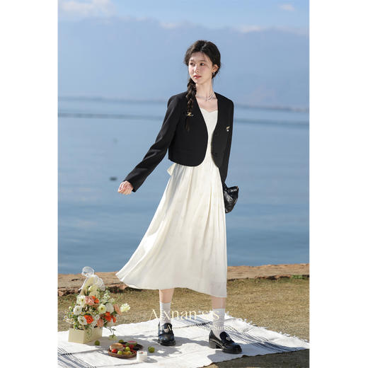 鹿向南《风吟物语》小众设计外套女简约时尚L33677SY 商品图1