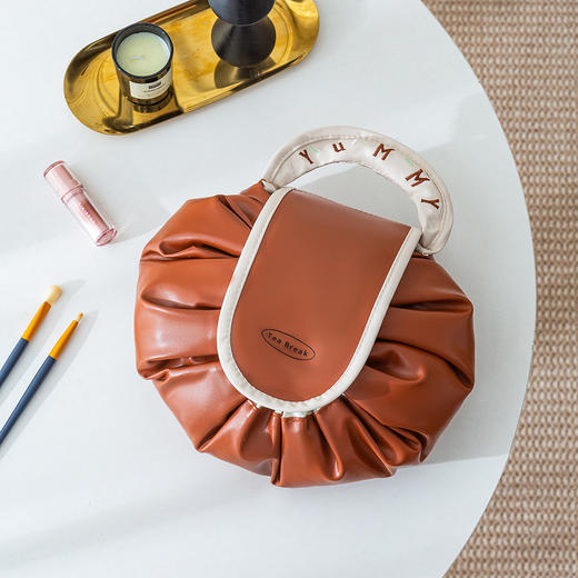 【YW】无忧购【甄选】可爱刺绣甜甜圈大容量防水便携收纳抽绳懒人化妆包AHIG34（截单后7天发货) 商品图7