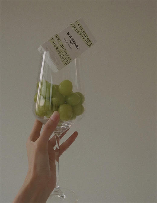 爆汁青提! Burberry博柏利果漾青提软糖香水5ml 商品图4