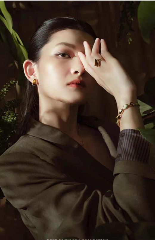 2楼Fellala/翡拉拉「林深见鹿」小众设计感简约耳环女时尚百搭耳环货号923400107 商品图1