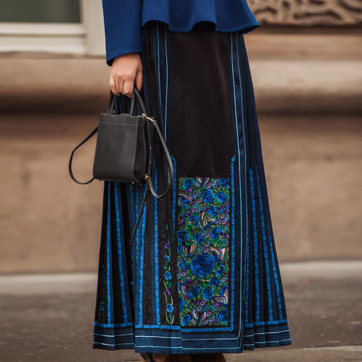 【林栖设计小店】国潮绣花改良马面裙新中式高腰显瘦2025春季新品长裙女1951040 商品图6