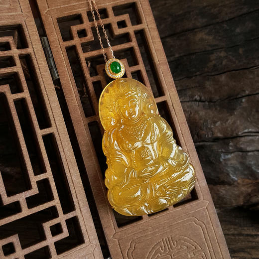 【天然正品】AU750收藏级黄金镶钻镶天然冰种黄翡翡翠观音（吉祥如意、事业有成）吊坠项链58*34.2*7.8mm（皆取最大值）中性现售价：10800！080125AH22 商品图2