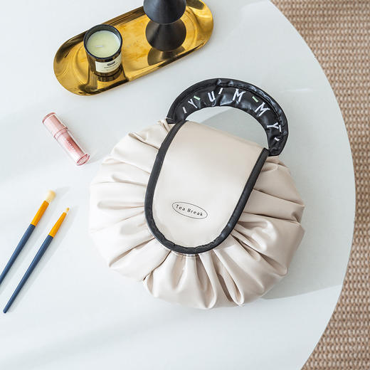 【YW】无忧购【甄选】可爱刺绣甜甜圈大容量防水便携收纳抽绳懒人化妆包AHIG34（截单后7天发货) 商品图6