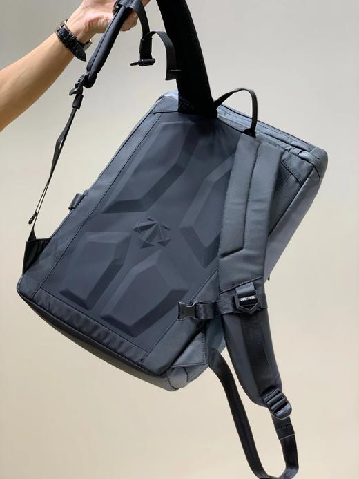 点此购买 迪桑特男女款双肩大背包 qk 308070 商品图13