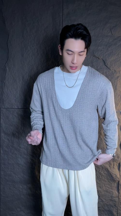 T1715秋季新款时尚简约撞色提花圆领套头假两件宽松休闲舒服百搭毛衣 商品图0