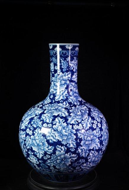 柴窑万花天球瓶 商品图0