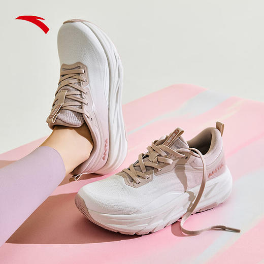安踏神行10丨女轻便休闲训练鞋2025春季新款减震运动鞋122517718 商品图4