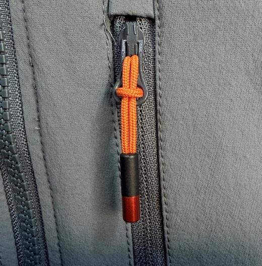 BLACKICE/黑冰 24新品户外软壳衣 男防风防泼水 休闲耐磨连帽外套 商品图4