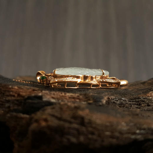 【天然正品】AU750精品玫瑰金镶钻镶天然冰种蝴蝶（福气满满）翡翠吊坠项链43.7*38.2*6.8mm（皆取最大值）女士现售价：6880！080125AH19 商品图5