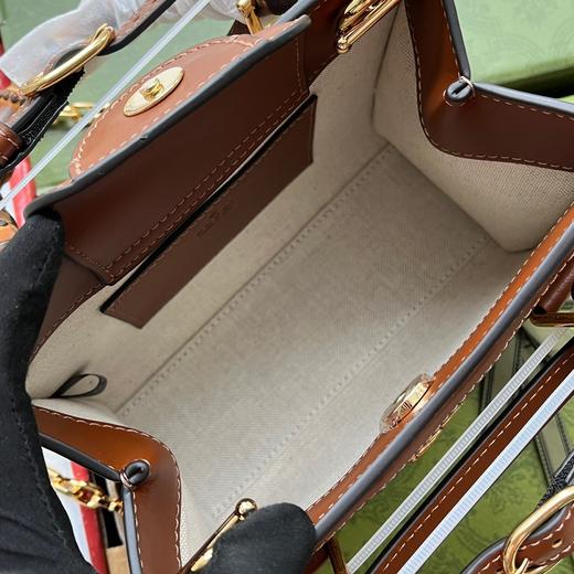 GUCCI古驰 Diana 竹节 双G徽标可拆卸可调节肩带 帆布拼皮革饰边 帆布包托特包Tote包购物袋单肩斜挎手提包 迷你 女款 棕色（CB） 商品图8