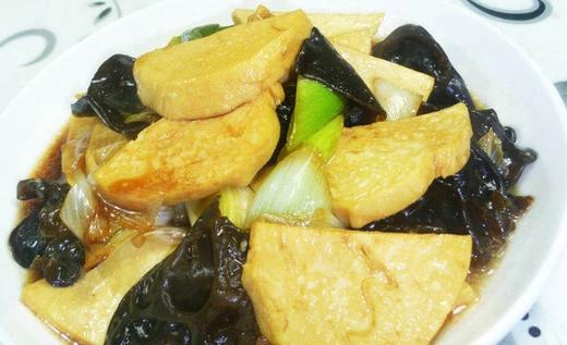 109 素鸡一条（豆制品），约150至210g/条（炒肉，炒木耳都很好吃） 商品图2