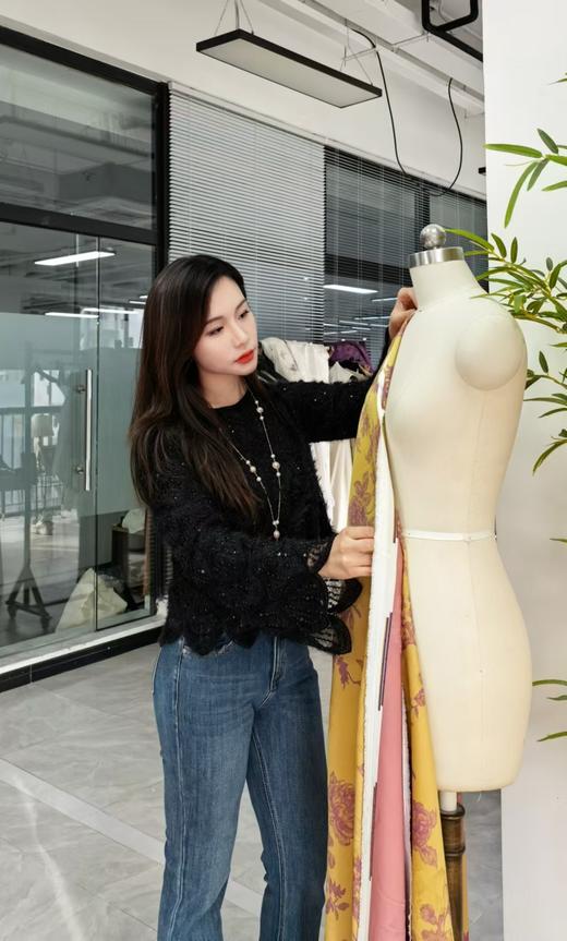 逸红颜明月优选#『轻舞』重磅高定系列 非遗蕾丝特种珠绣工艺,蓬松羽毛纱,浪漫唯美 商品图13