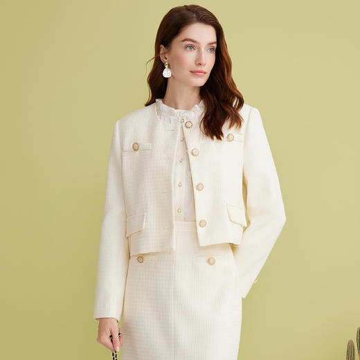 EITIE爱特爱气质圆领经典小香风直筒短款显瘦外套2025春季新款A2503505 商品图2