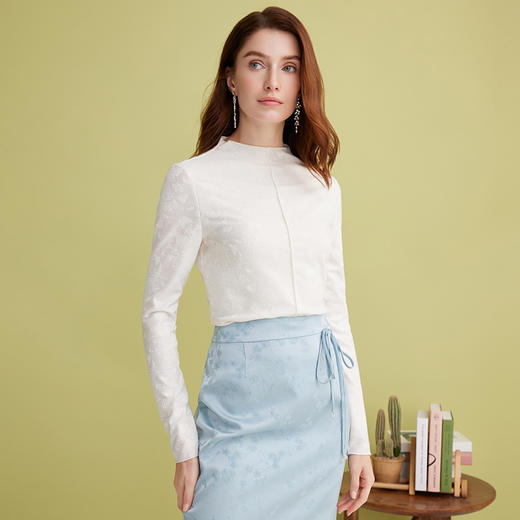 EITIE爱特爱百搭舒适修身显瘦立领白色打底衫长袖T恤春季新款A2513513 商品图1